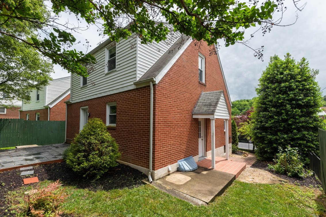 Image for Staunton City Home