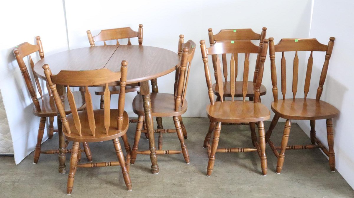 Extension Dining Table and Six Chairs