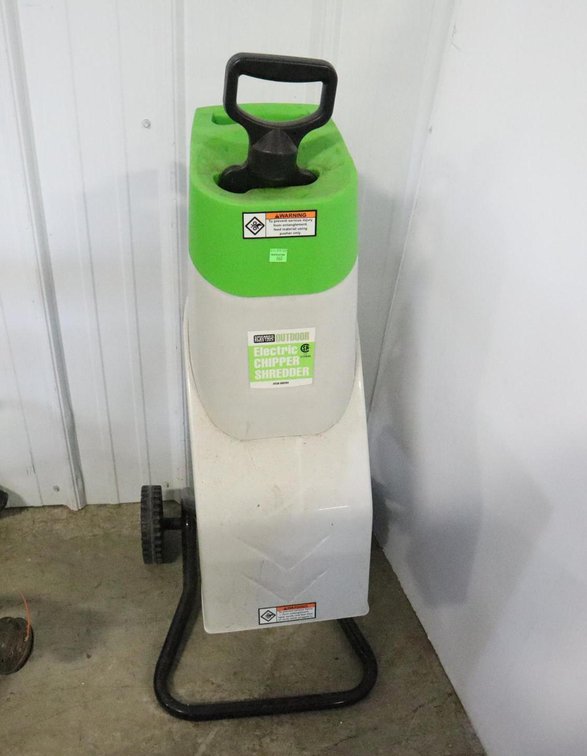 Chicago Electric Electric Chipper Shredder, Not Tested