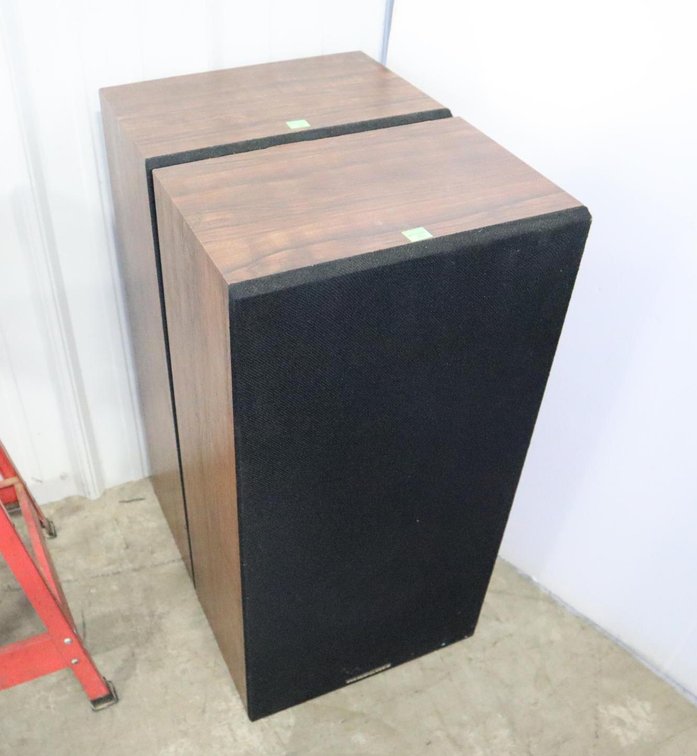 Marantz Speakers Model SP800