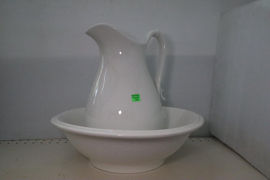 Porcelain Wash Bowl and Pitcher