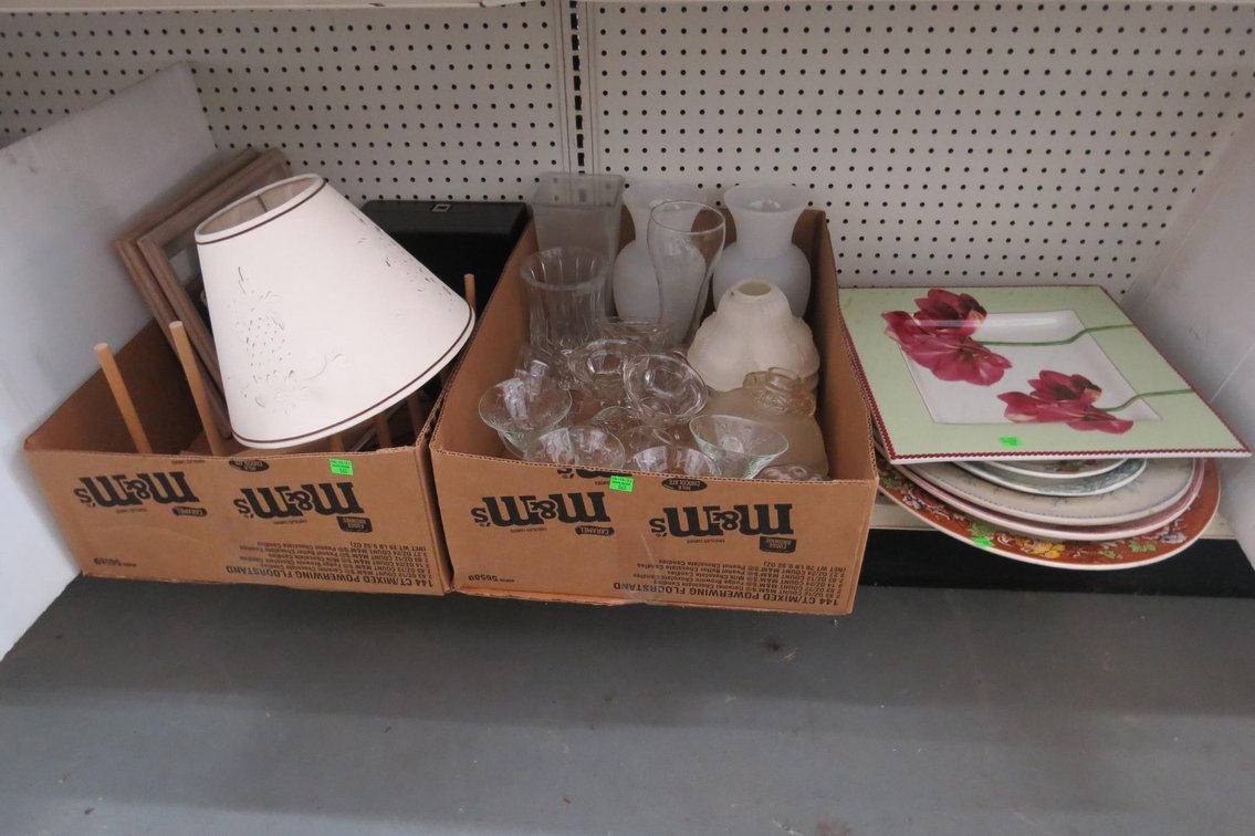 Miscellaneous Household Items, Large Platters