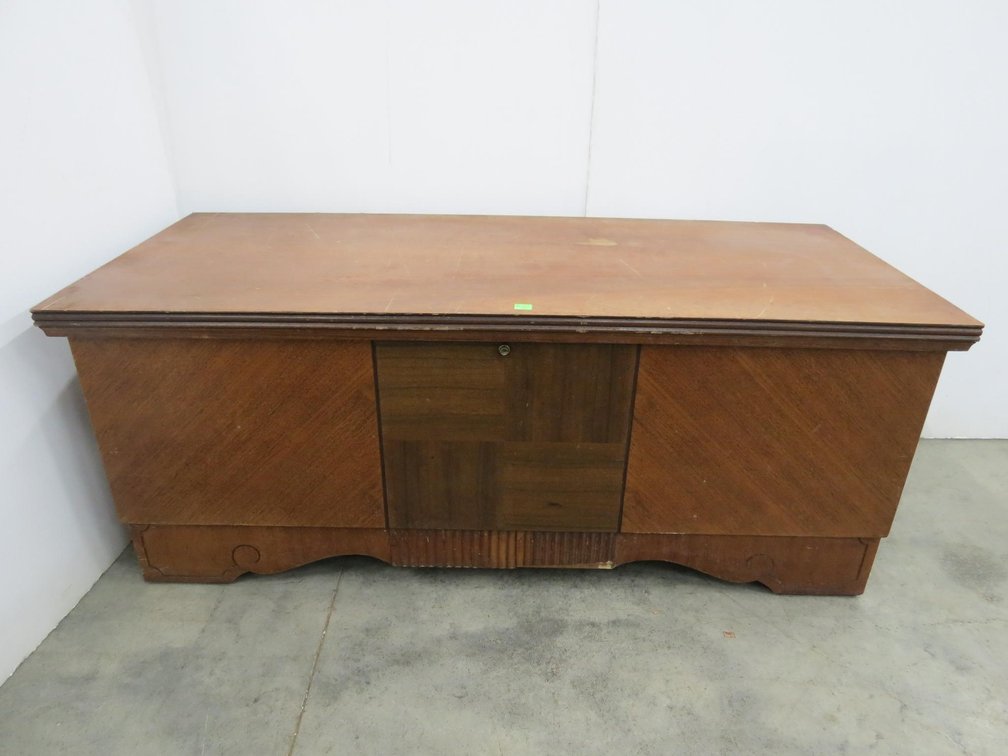 Virginia Maid Cedar Chest