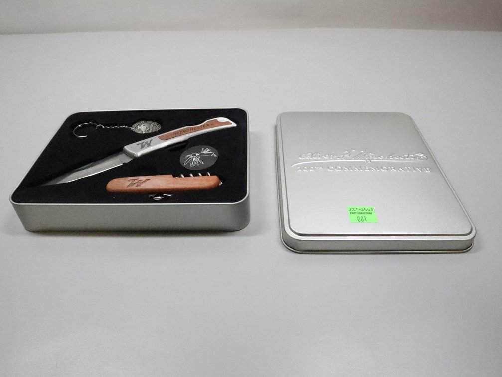 Image for Knife Auction