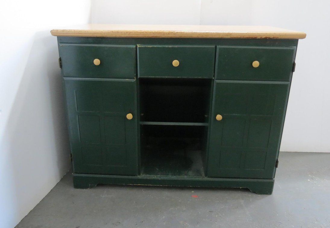 Pressboard Cabinet