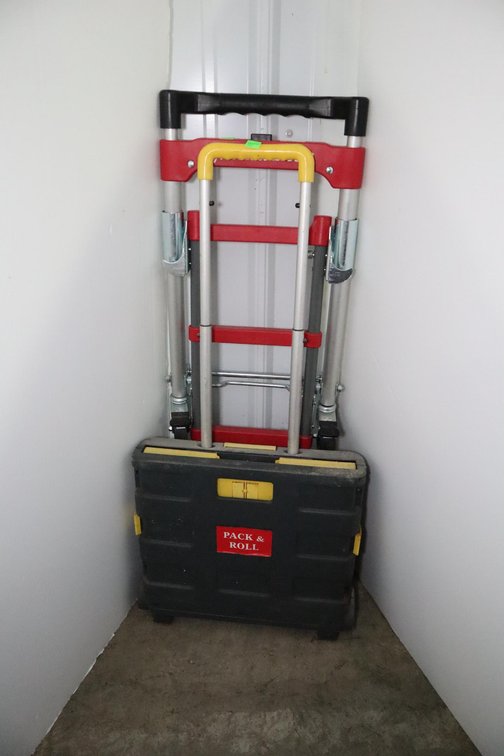 Milwaukee Folding Cart, Pack 'N Roll Crate