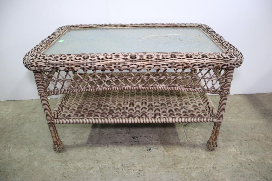 Plastic Wicker Outdoor Side Table