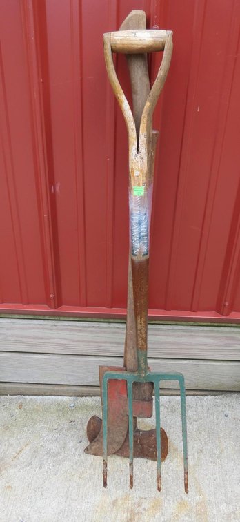 Double-Sided Ax, Brush Ax and Fork