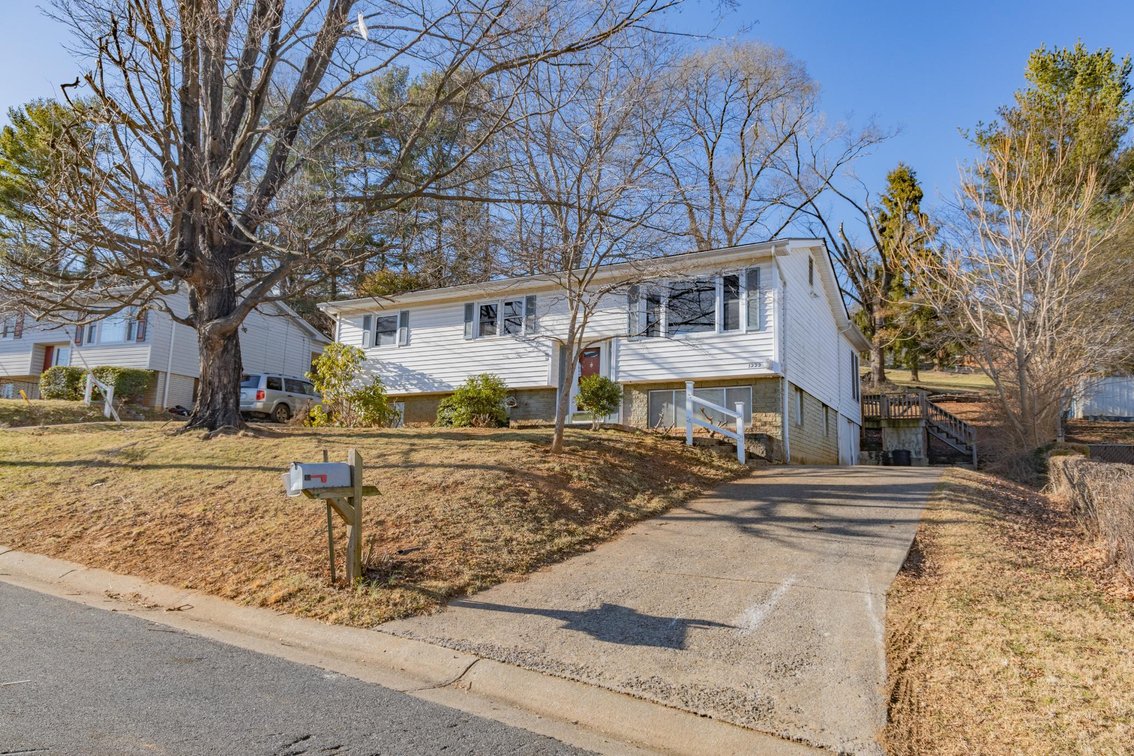Image for Staunton City Home