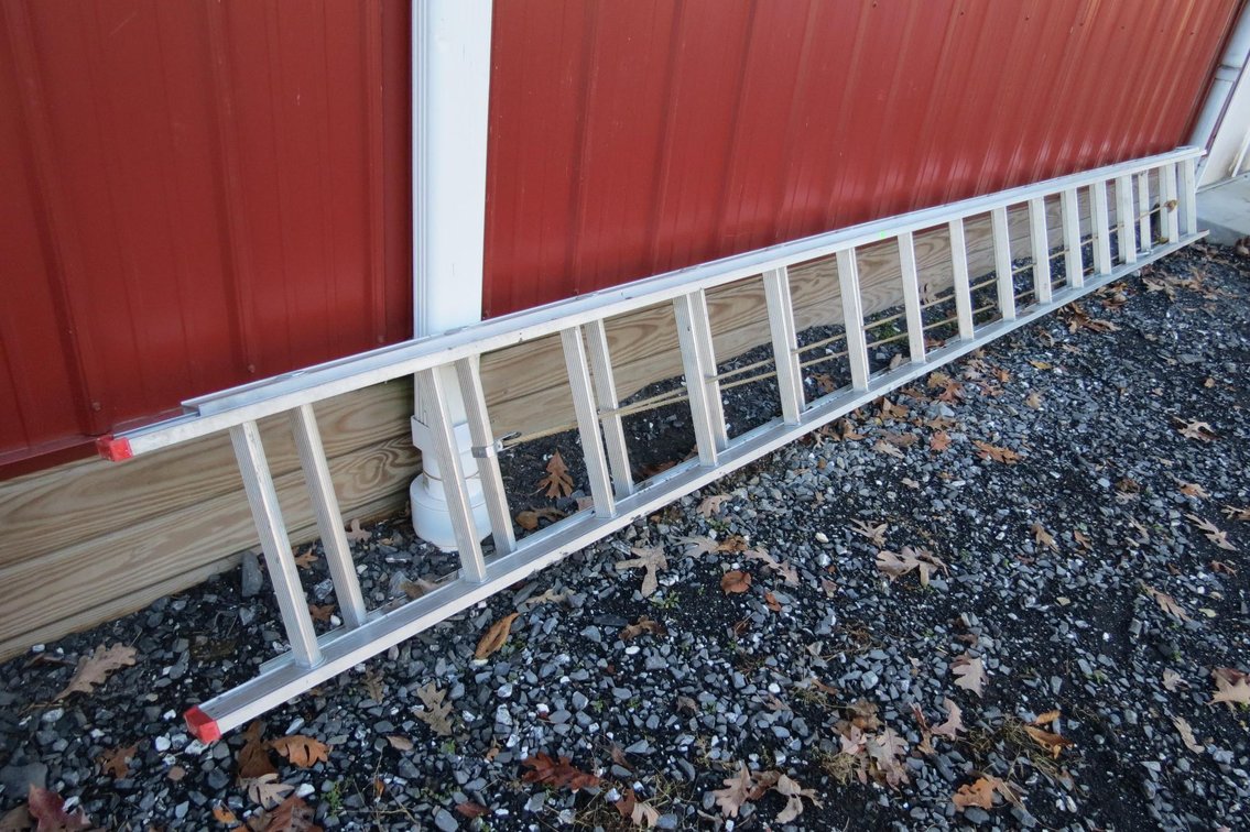 24 Ft Aluminum Extension Ladder