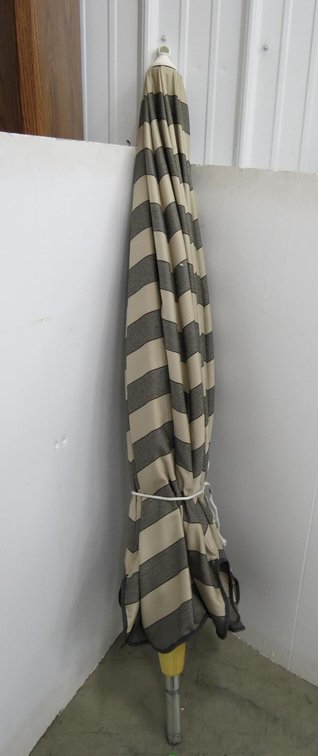 Patio Umbrella, Missing Bottom Extension Pole