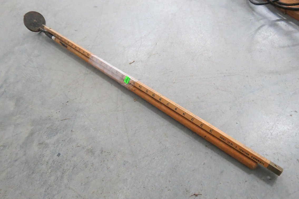 Biltmore Scale Stick and Magnet Pole