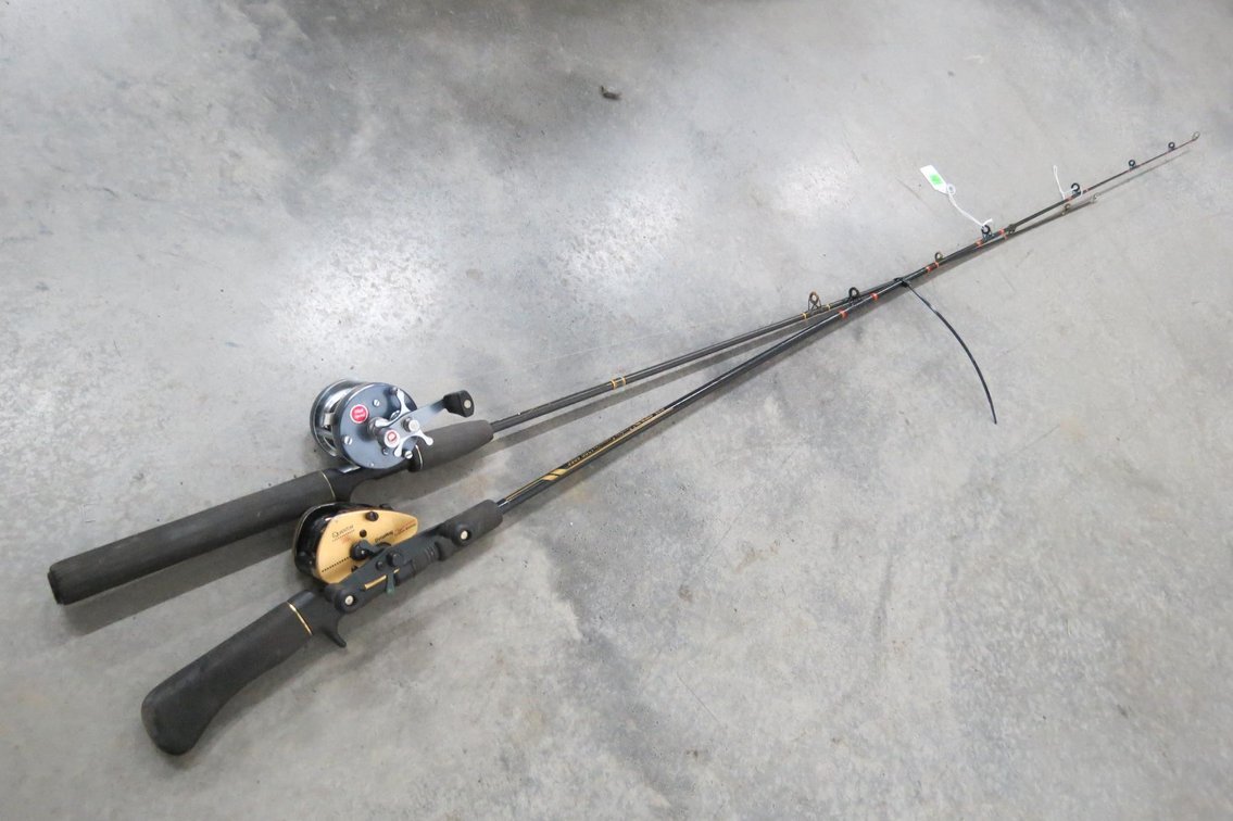 Pair of Baitcaster Fishing Rods