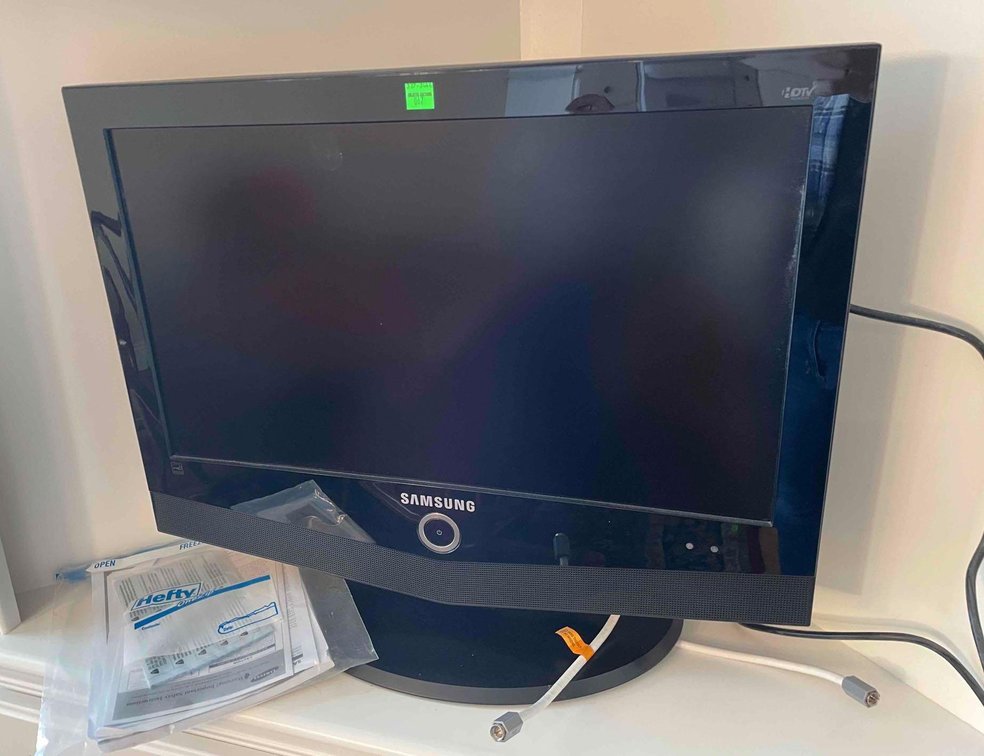 Samsung TV 23"