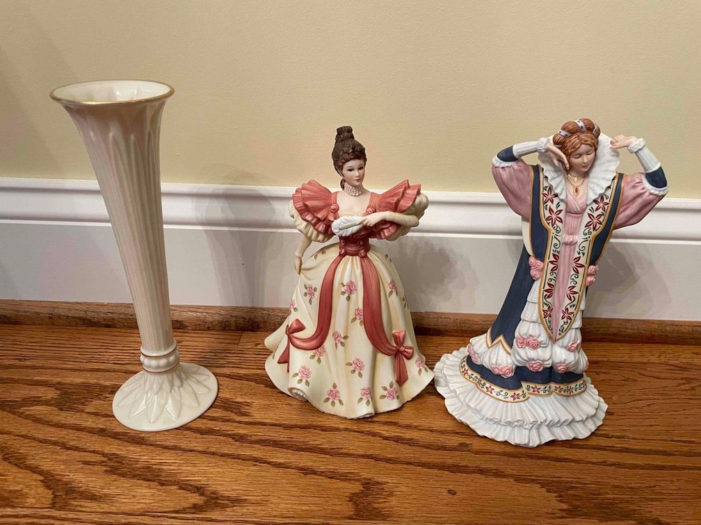 Lenox Collectibles, First Waltz Porcelain Sculpture, Sleeping Beauty Sculpture, Vase