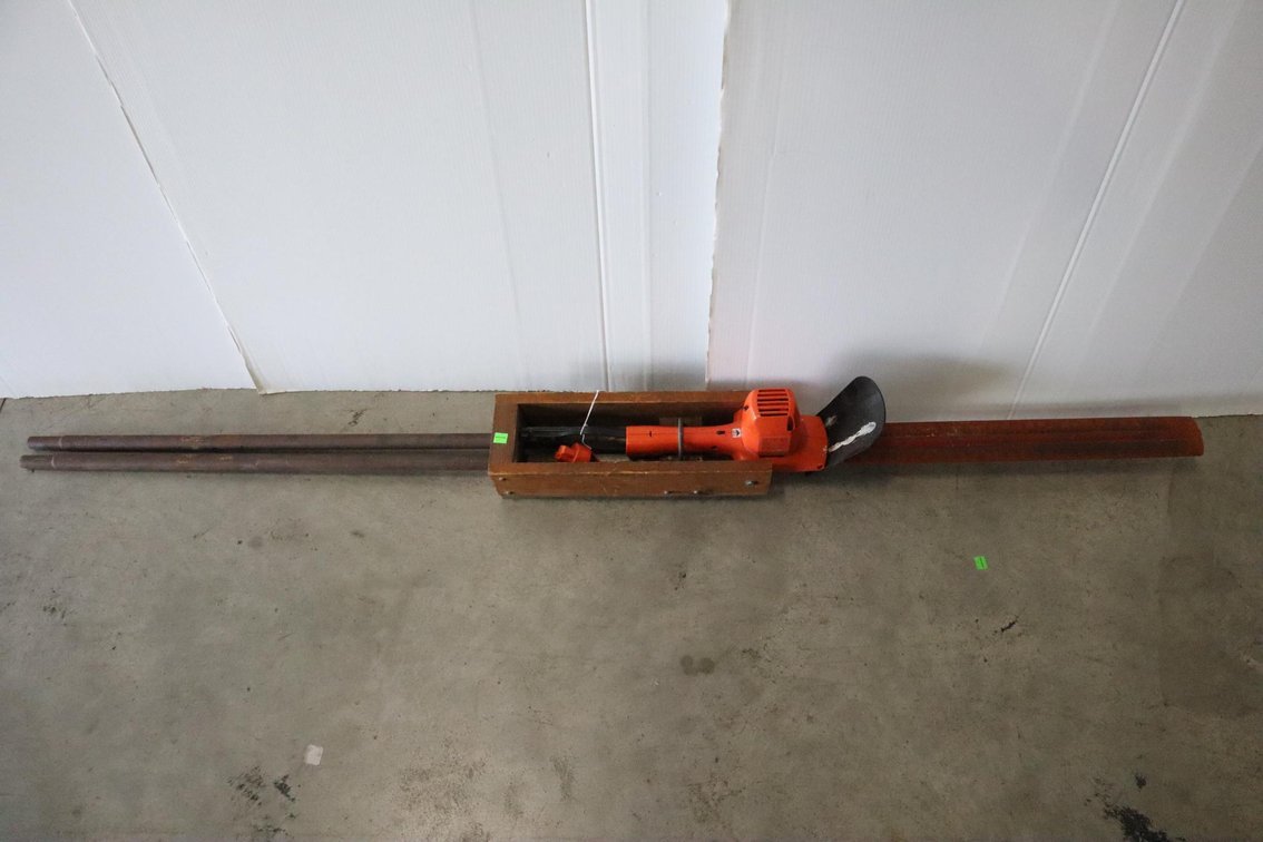 Electric Hedge Trimmer On Homemade Extension