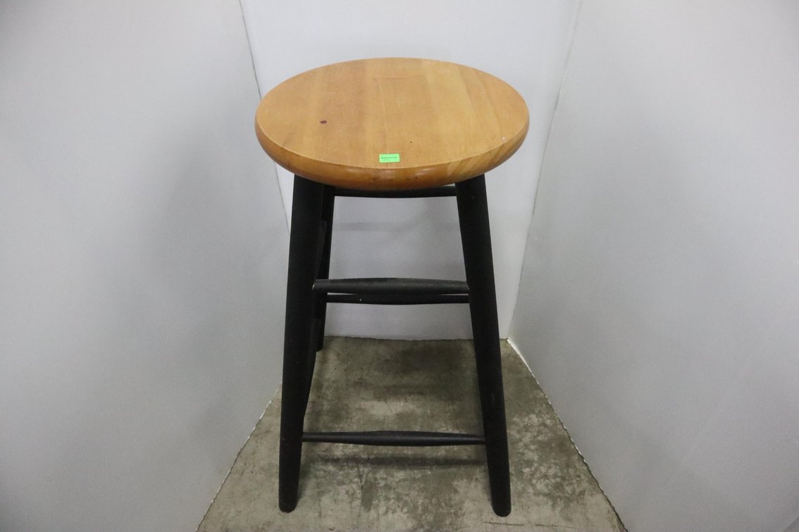 Barstool