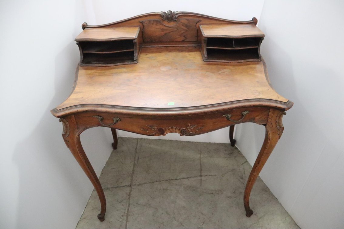 Stationary Desk