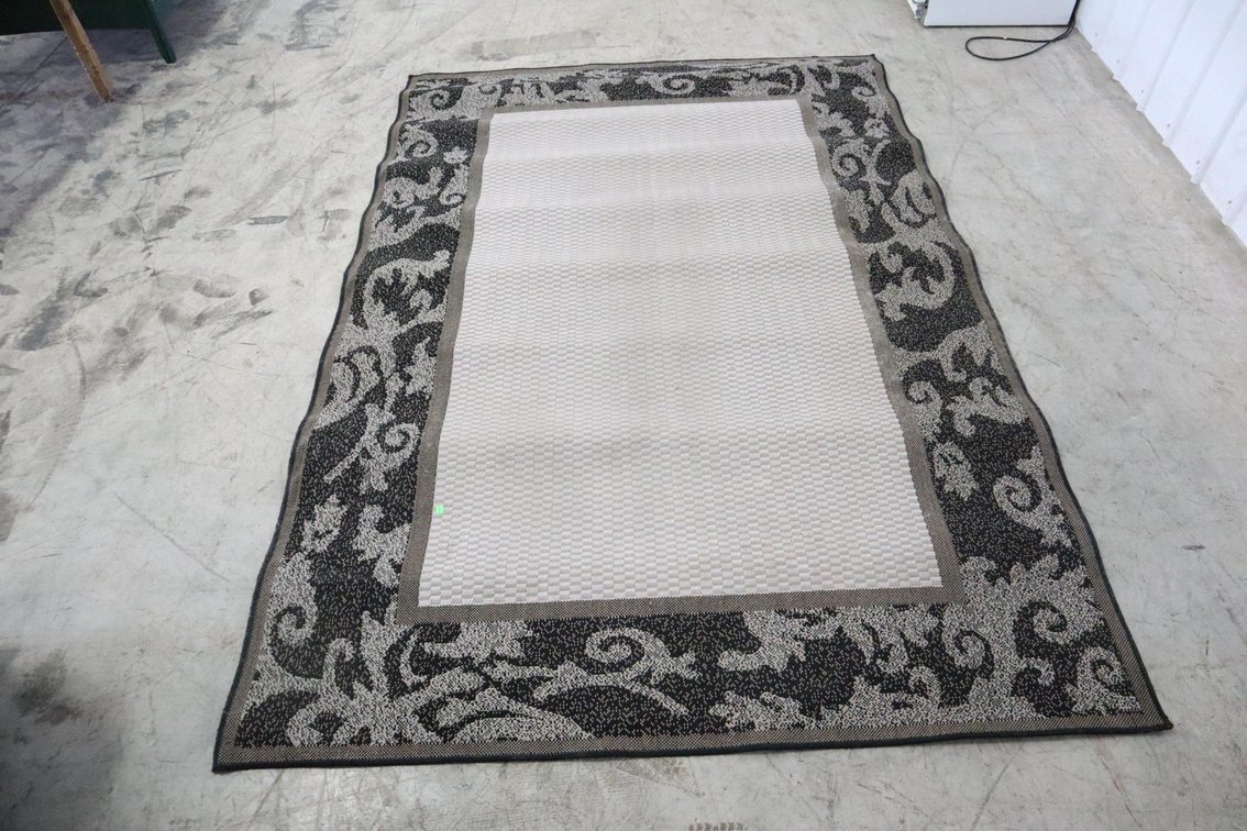 Area Rug