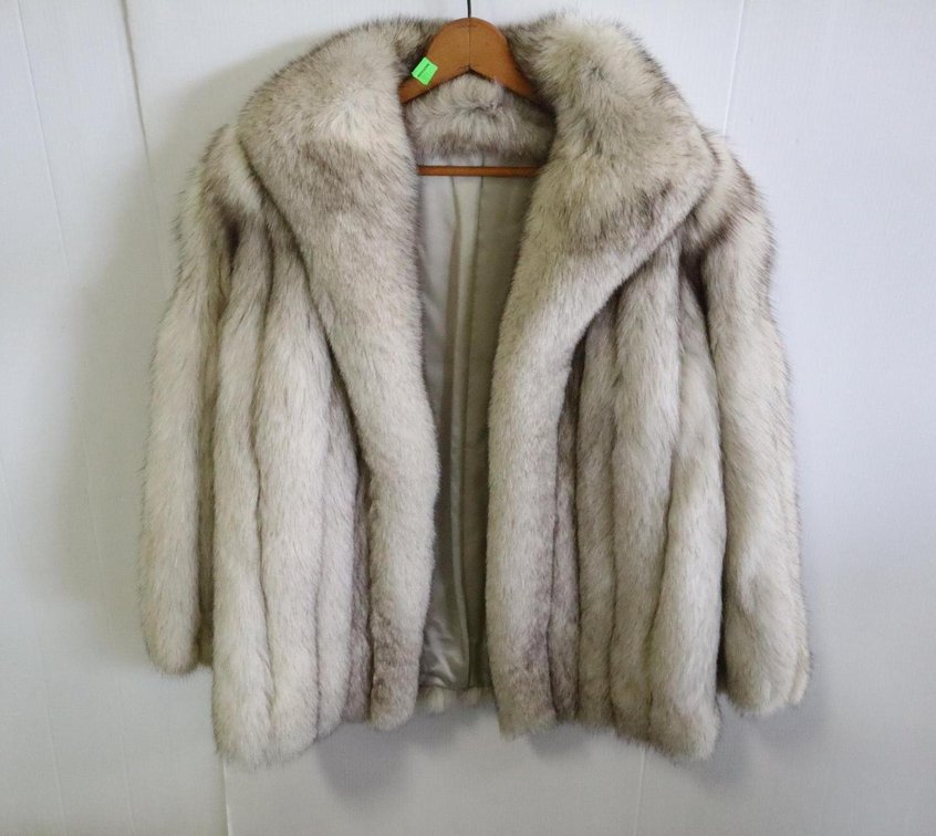 White Fur Coat, Unknown Size, Likely XL