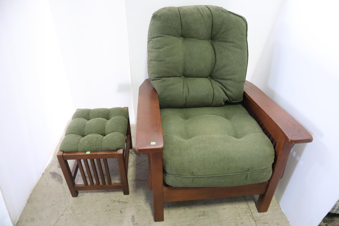 Wood Frame Chair and Footrest, Adjustable Backrest On Chair