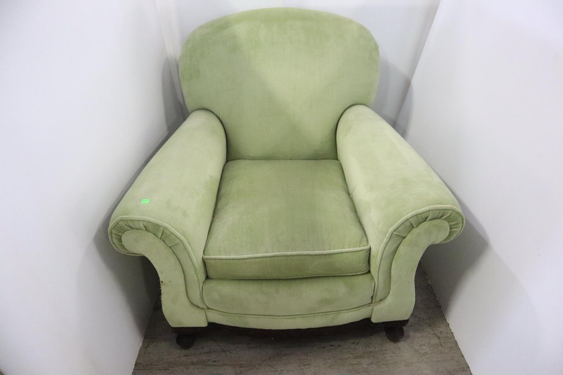 Plush Sitting Chair