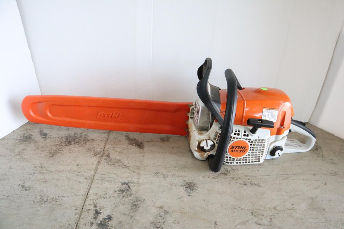 Stihl MS 311 Chainsaw With Bar and Saw Chain Oil