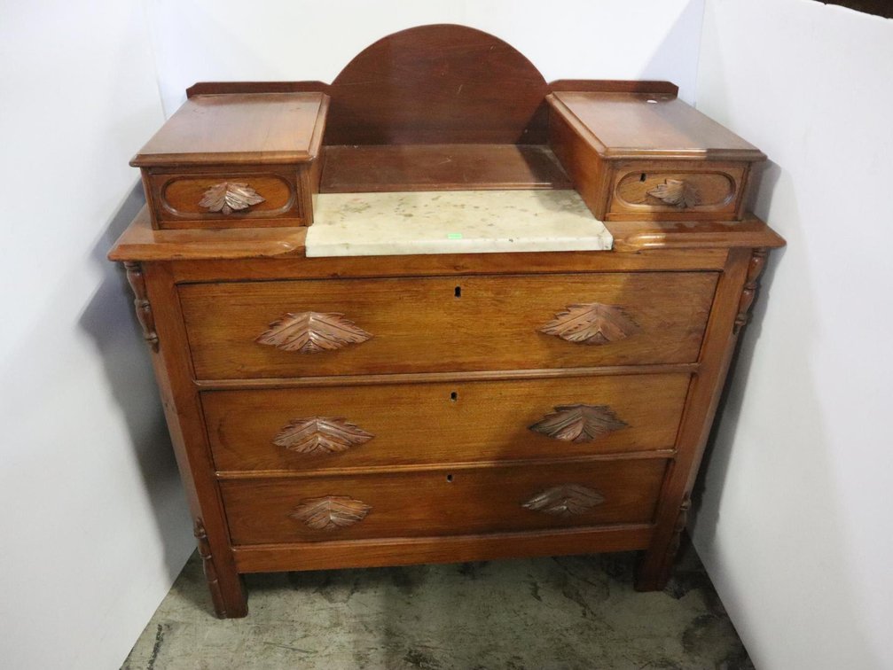 Antique Dresser With Knapp Joint Drawers