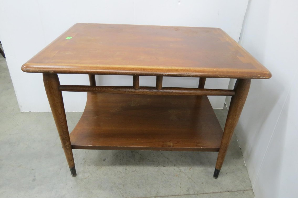 Lane End Table