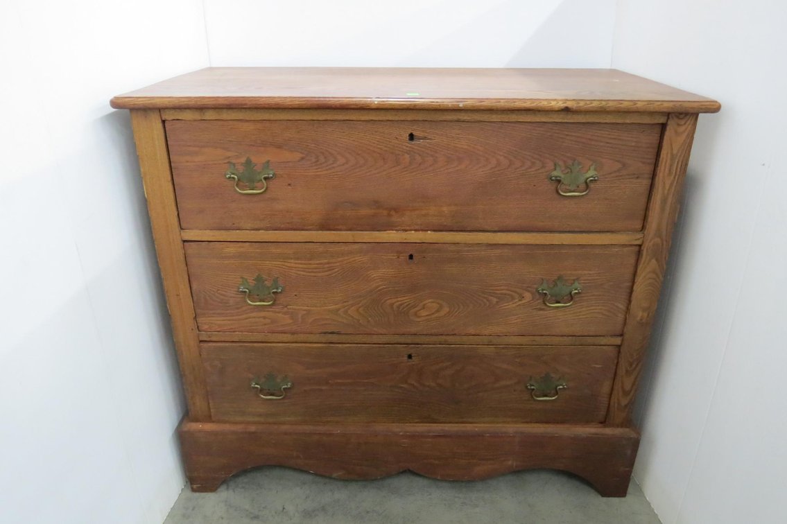 Antique Chest of Drawers