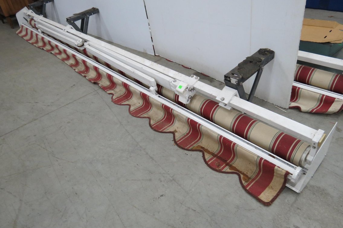 Sunair 12 Ft Retractable Awning