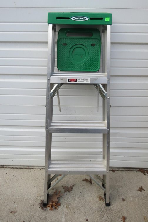 Werner 4-Ft Aluminum Step Ladder