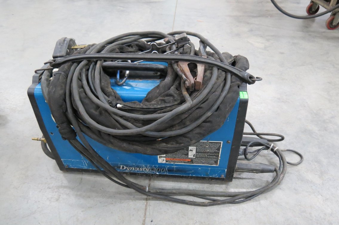 Miller Dynasty 200 Welder