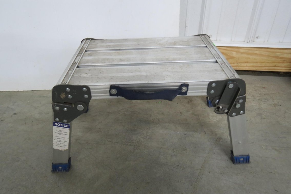 Folding Work Platform