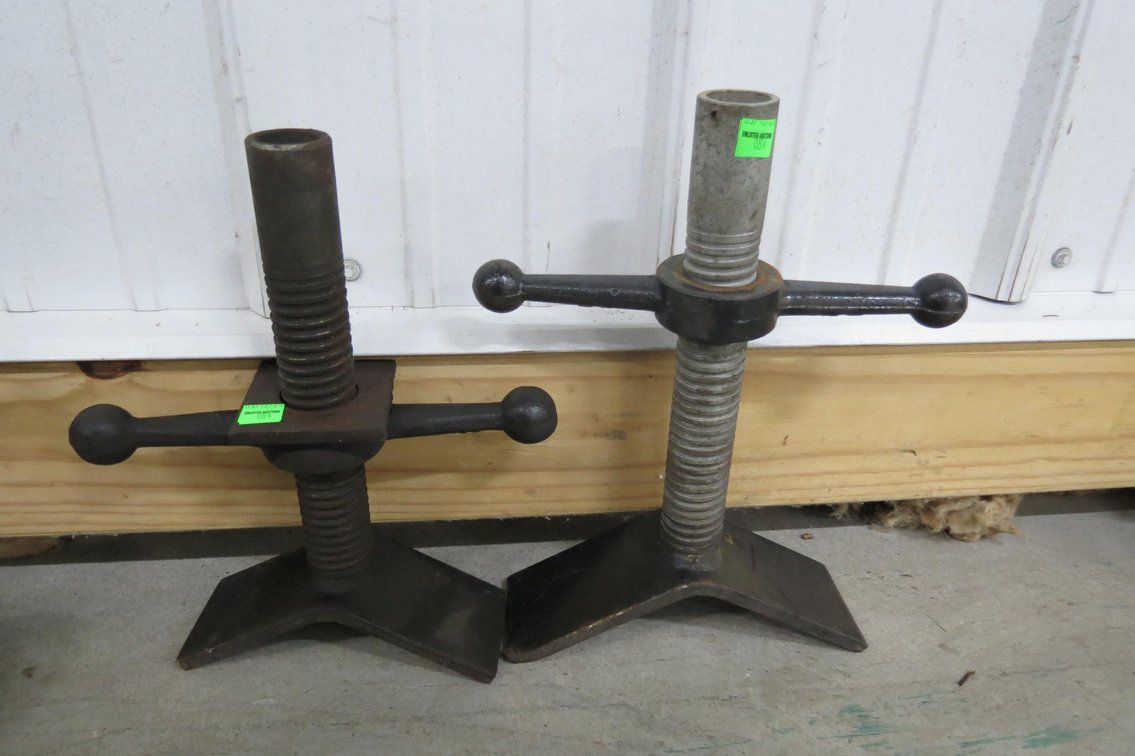 Adjustable V Stands