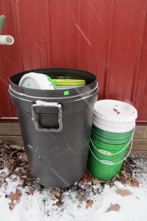 Plastic Trash Can and 5 Gallon Buckets