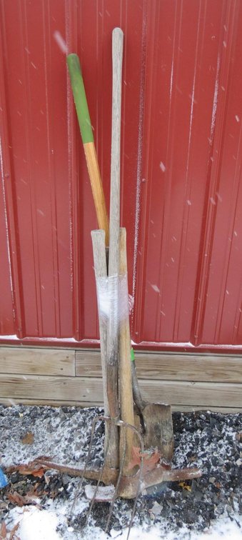 Hand Tools, Pitchfork