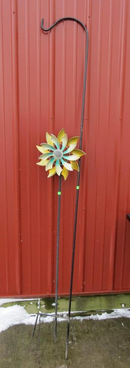 Shepherd's Hook, Solar Whirligig