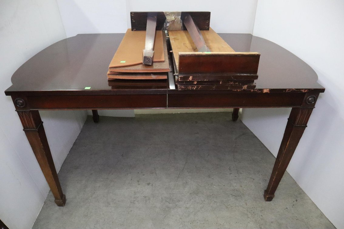 Extension Dining Table With Three Extension Leaves