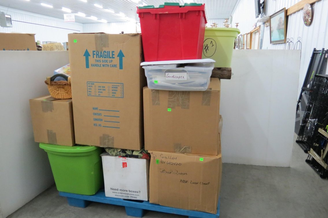 Pallet Lot of Household Items