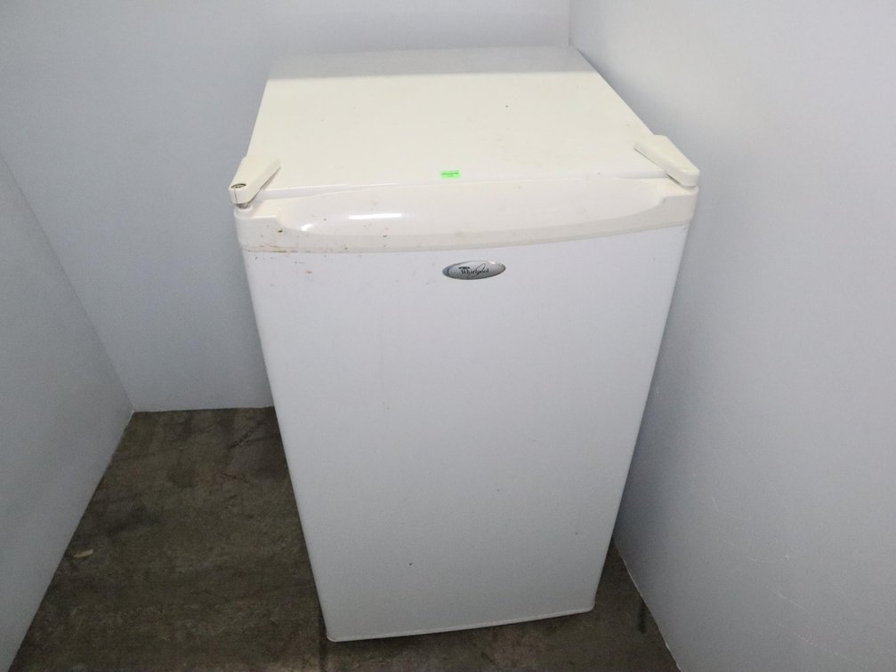 Whirlpool Apartment Fridge
