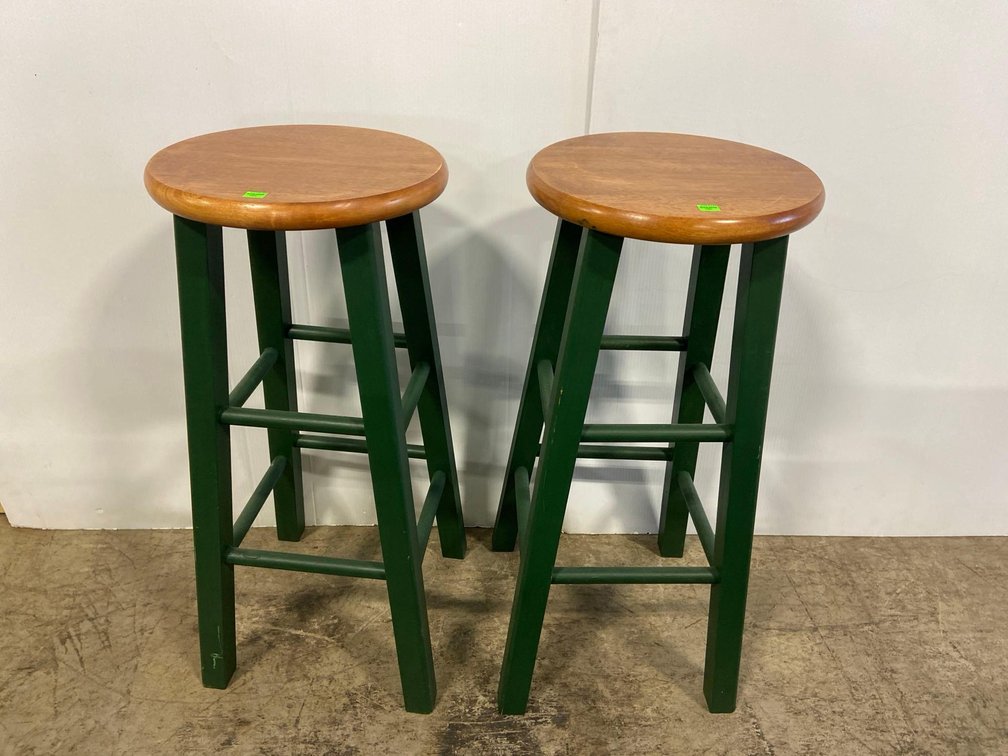 2 Barstools