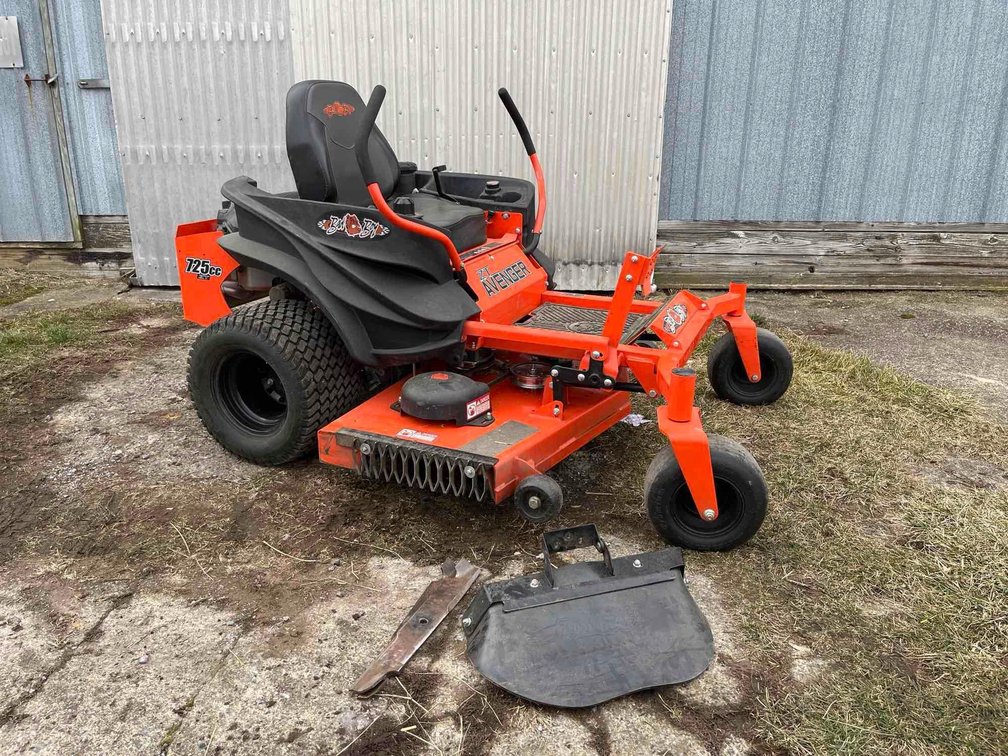 Bad Boy ZT Avenger with 54" Deck