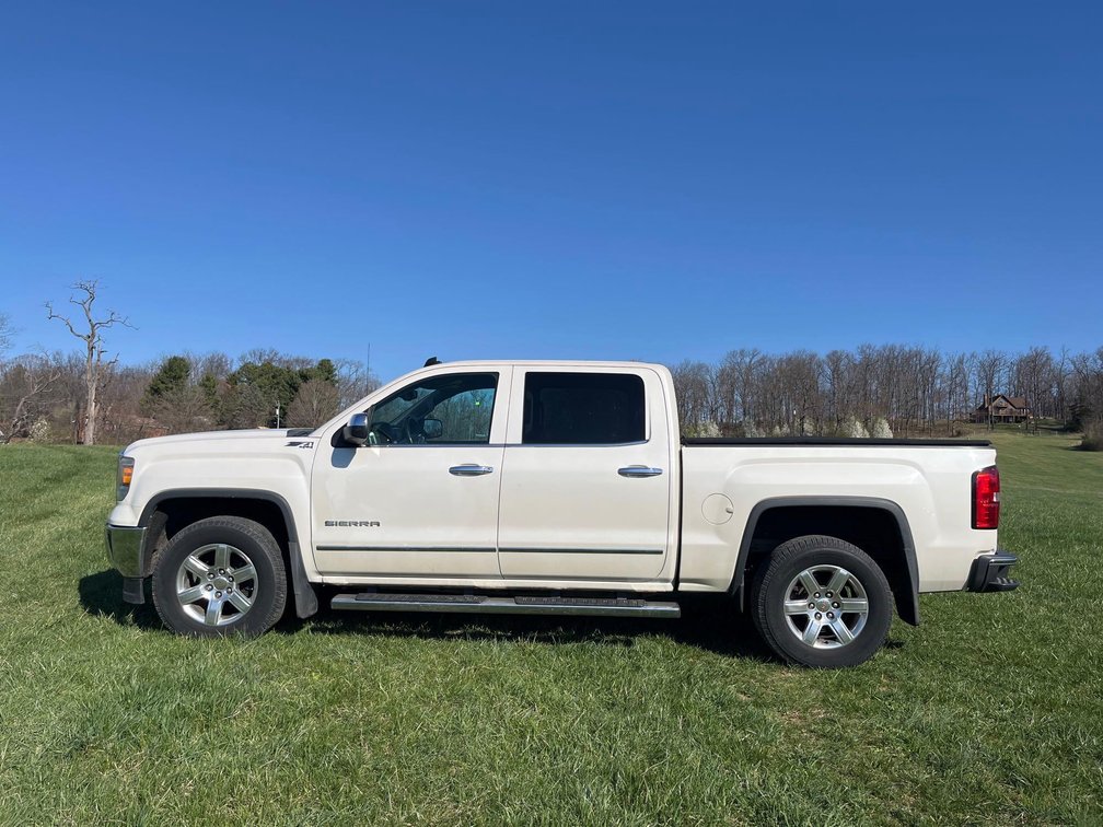 2014 GMC Sierra Pickup, 4X4, *Reman Transmission and New Engine