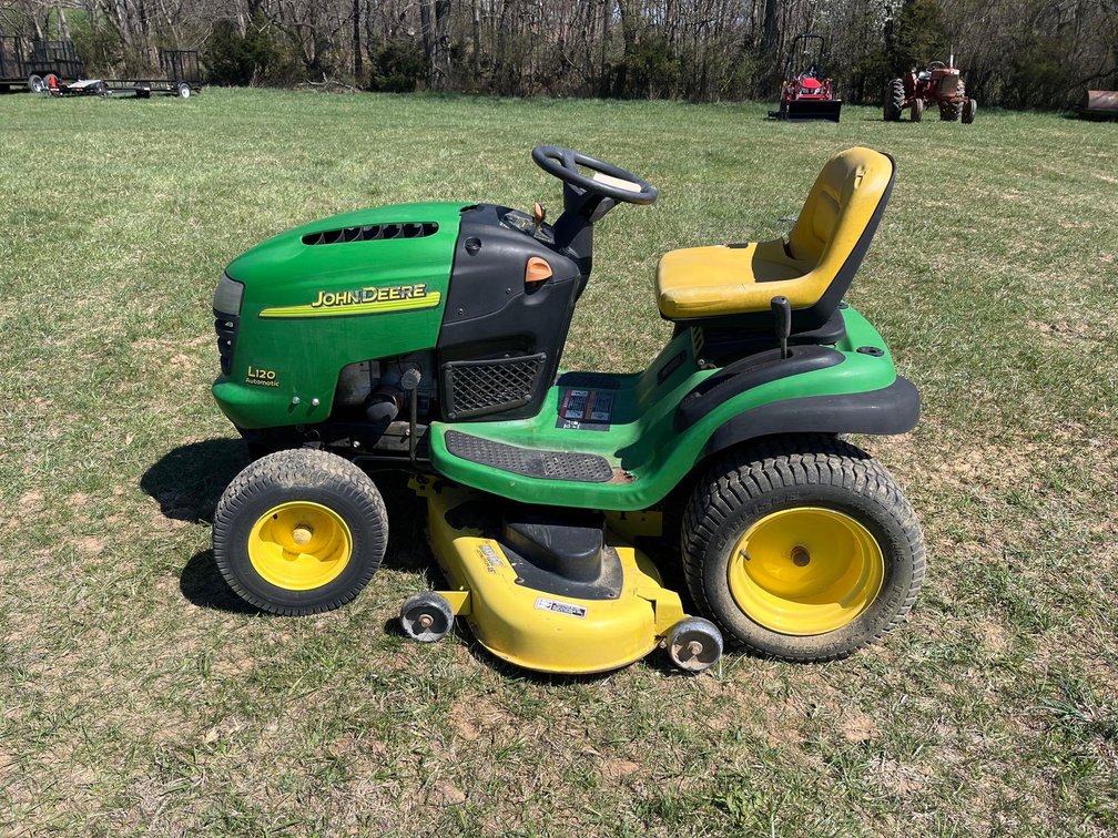 John Deere L120 Lawn Mower, 48” Deck