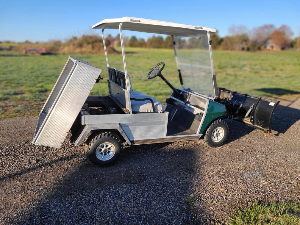 Club Car Carry All Golf Cart - Gas Engine