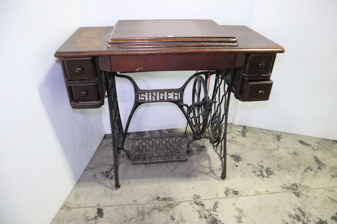 Singer Foot Treadle Sewing Machine
