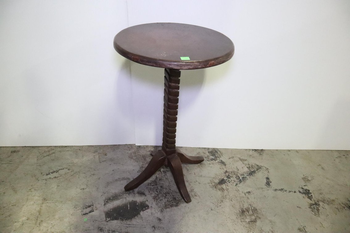 Lampstand