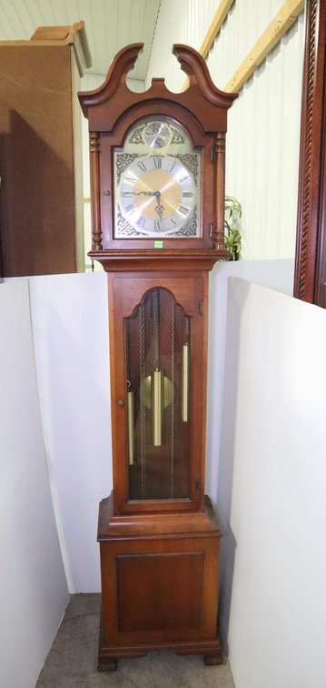 Colonial Grandmother Clock