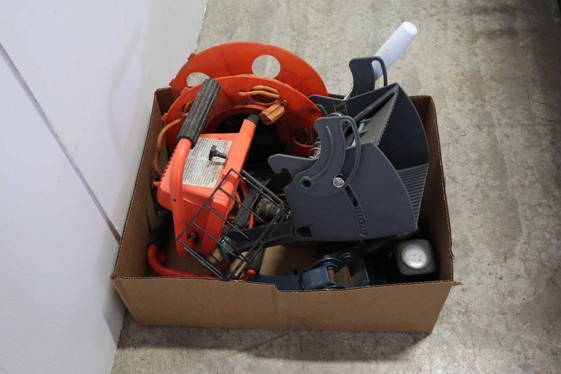 Extension Cord, Stop Light, Mop Squeezer